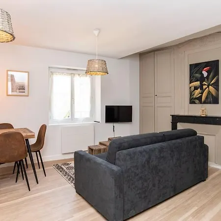 Jungle - T2 Centre Historique Apartment Agen